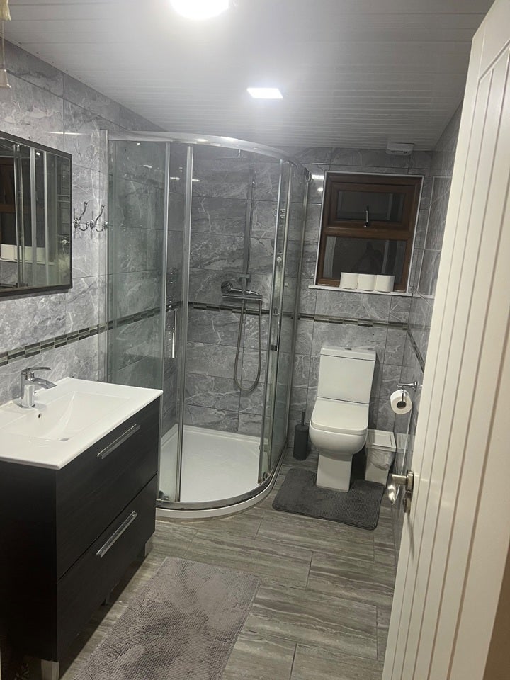 Room Cadiz Road in Greater London