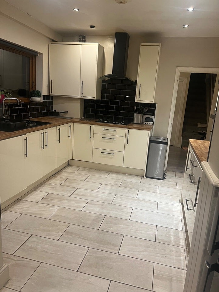Room Cadiz Road in Greater London