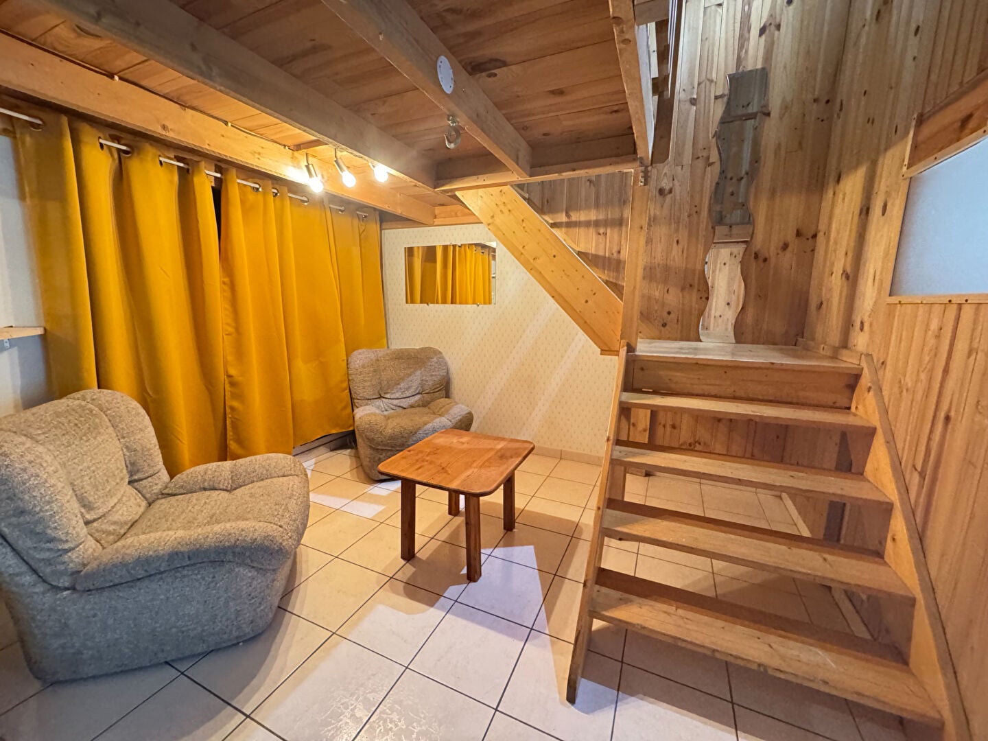 Appartement Rue du Bourg l'Évesque à Rennes
