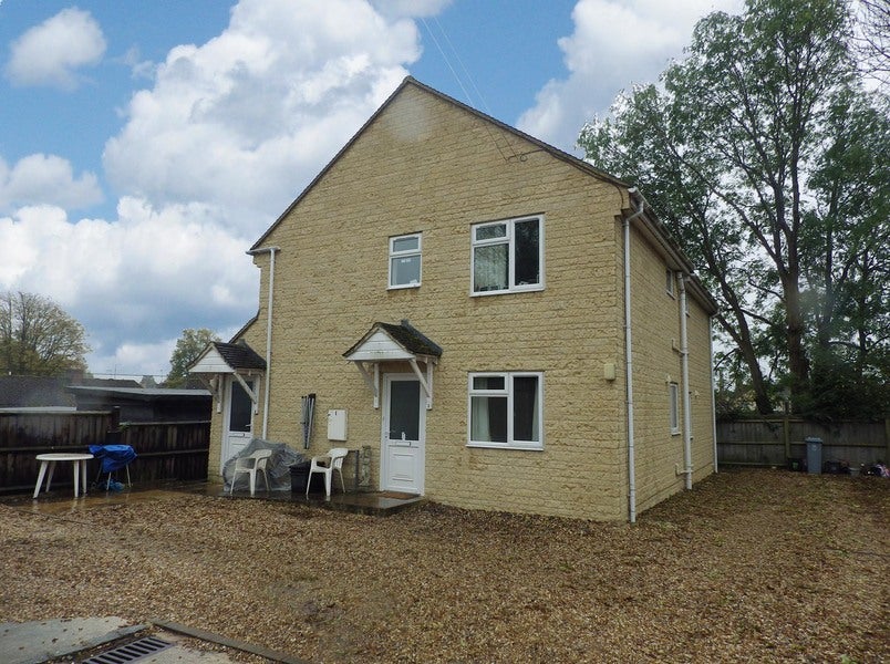 Flat Westfield Road in West Oxfordshire