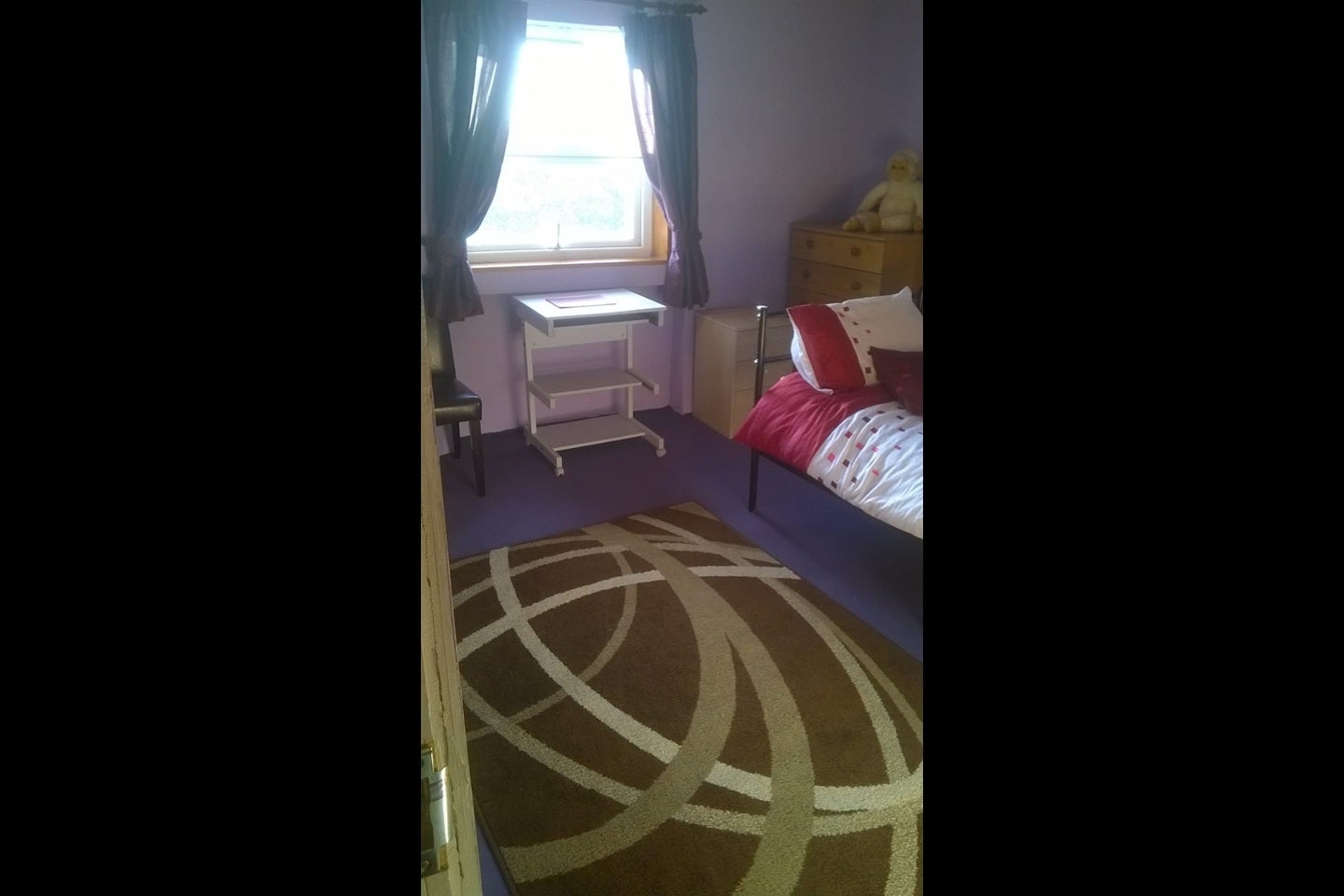 Room Romford Road in Greater London
