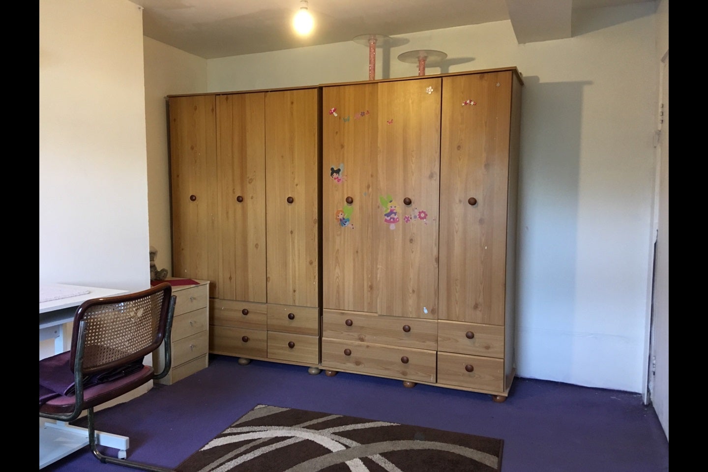 Room Romford Road in Greater London