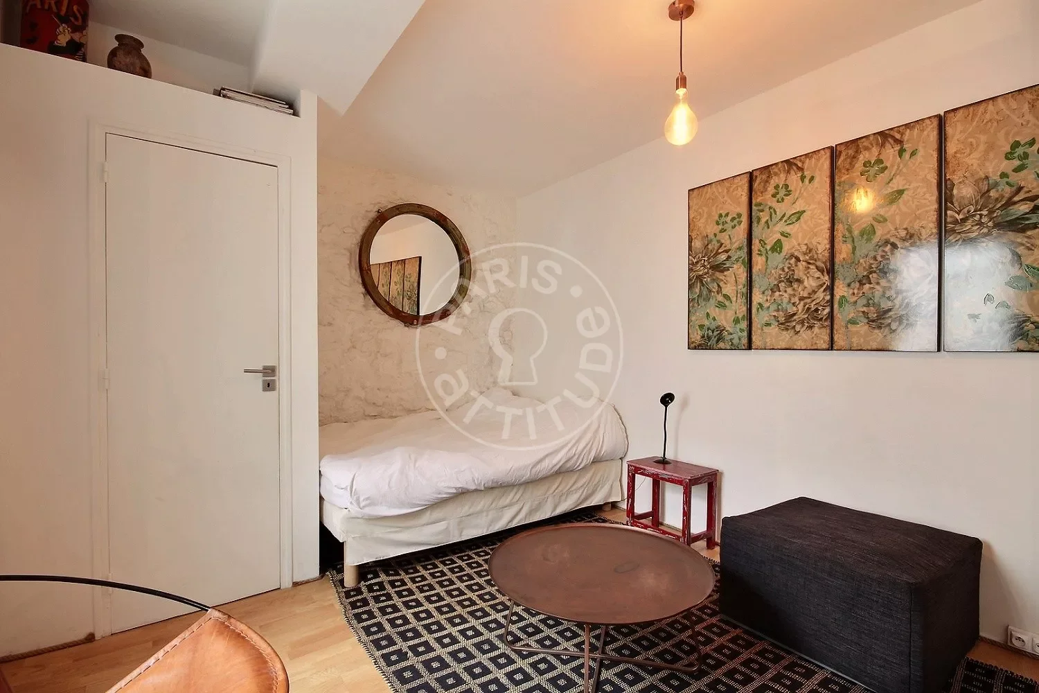 Flat Rue Saint-Honoré in Paris