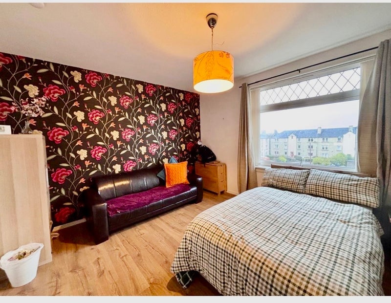 Flat Hutchison Road in City of Edinburgh