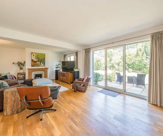 House Milner Drive in Elmbridge