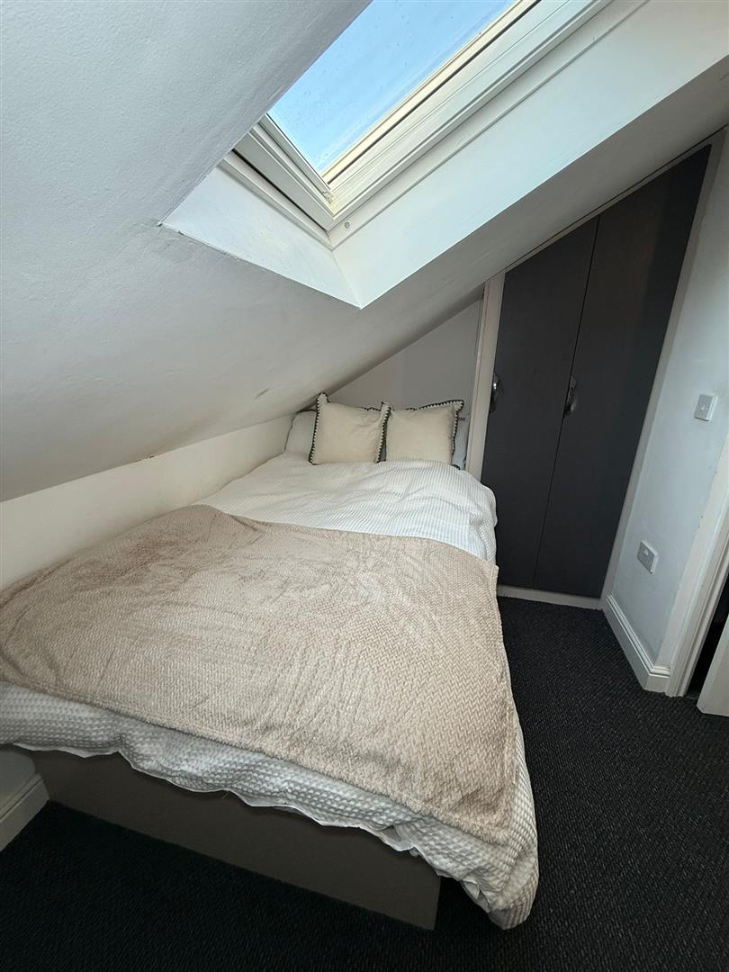 Flat Irving Road in Coventry