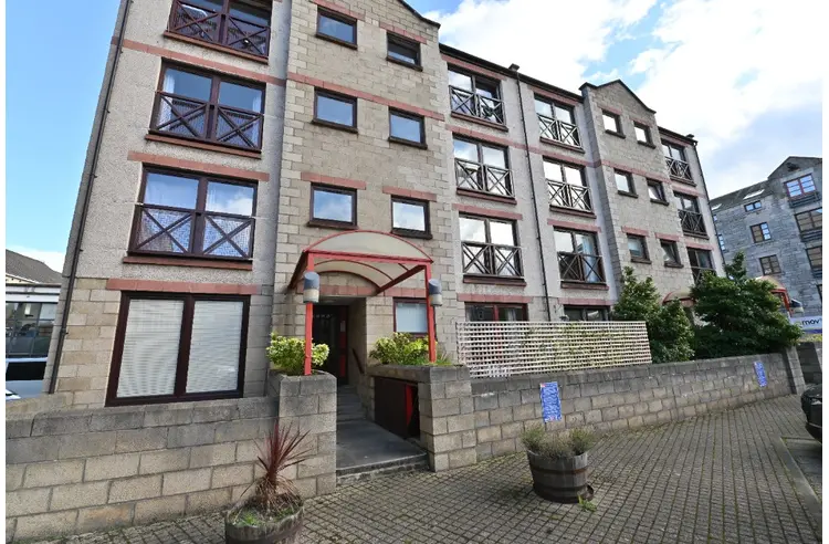 Flat Timber Bush in City of Edinburgh