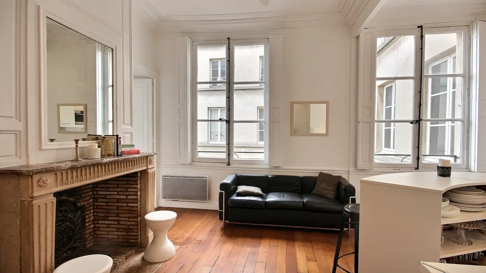 Flat Rue de Sévigné in Paris