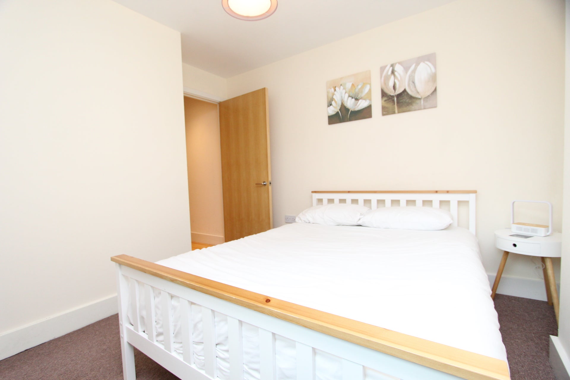 Flat Millharbour in Greater London