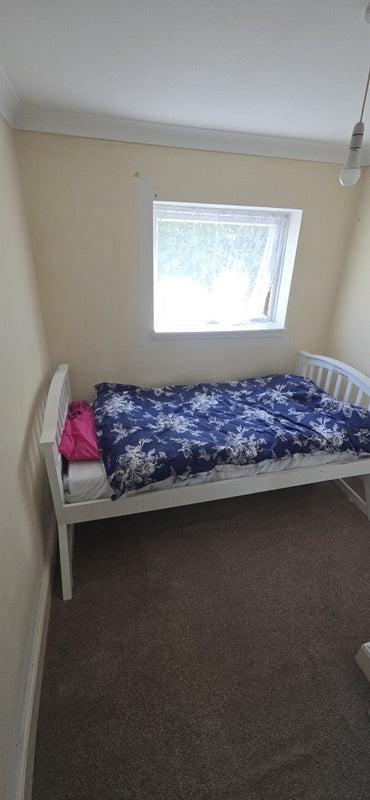 Room Audley Way in Basildon