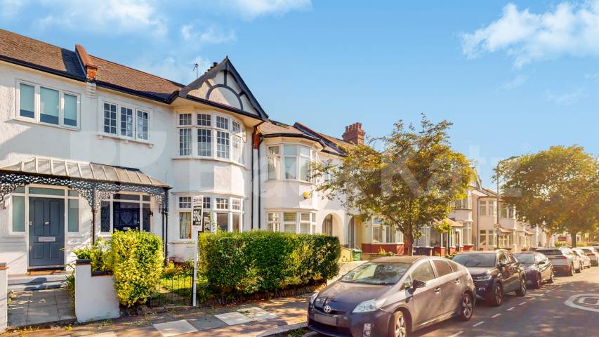 House Iverson Road in Greater London