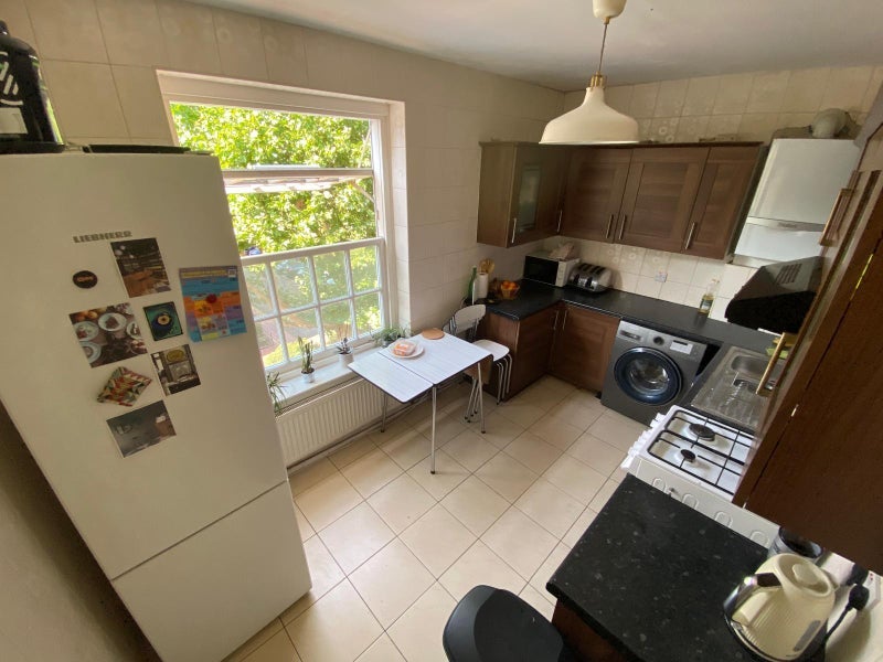 Room Pritchard's Road in Greater London