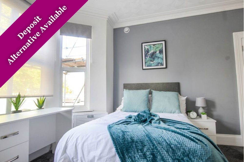 Room Midland Road in Gloucester