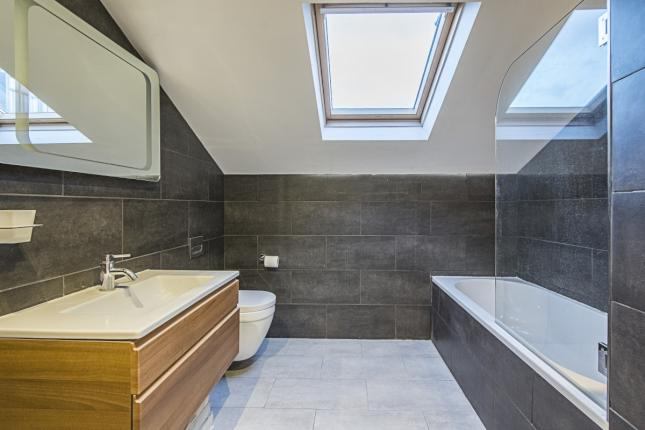 Room Lessar Avenue in Greater London