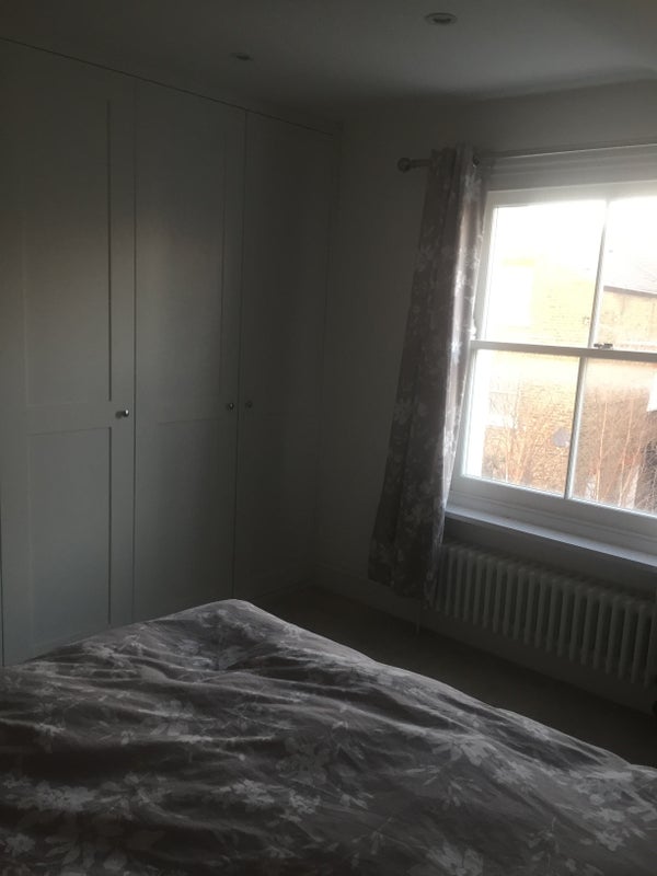 Room Lessar Avenue in Greater London