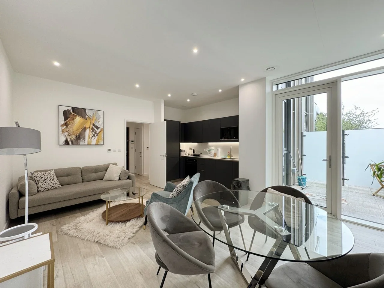 Flat Scrimgoeur Place in Greater London