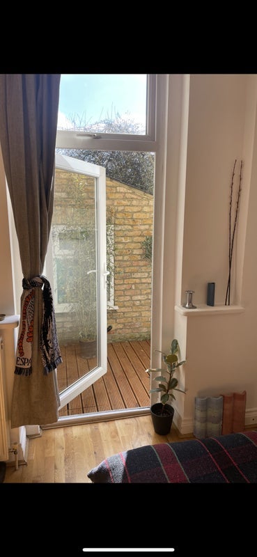 Room Barbauld Road in Greater London