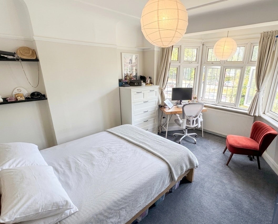 Flat St Andrews Road in Greater London