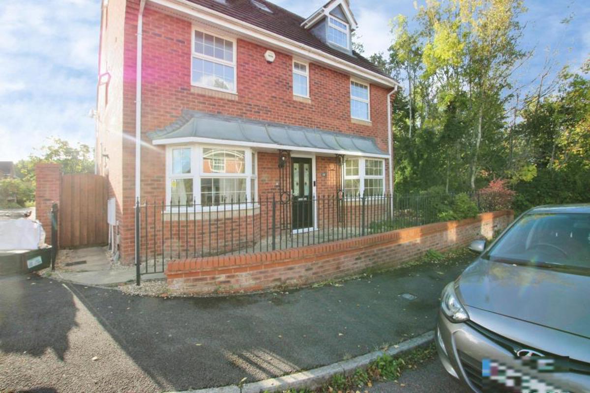 House Wright Way in Stoke Gifford
