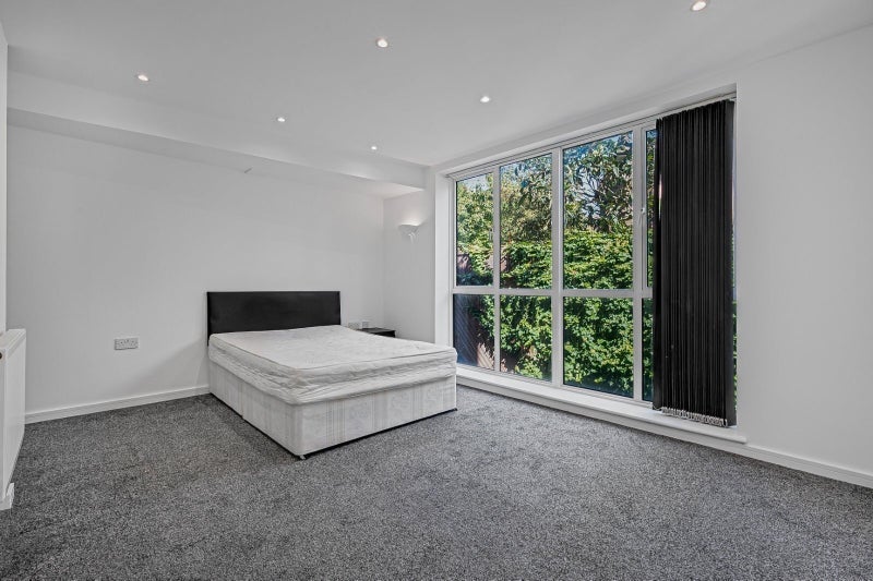 Room Royal College Street in Greater London