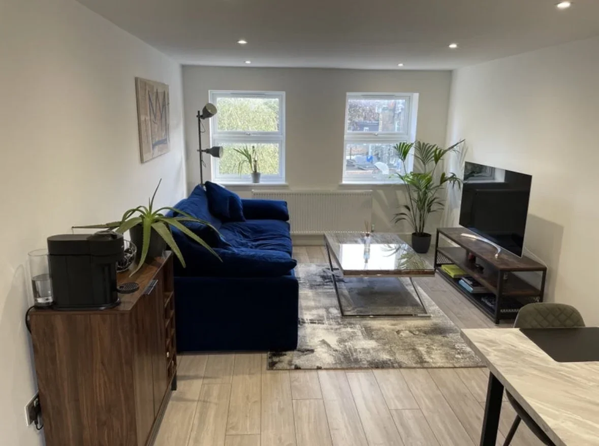 Flat Netherwood Street in Greater London