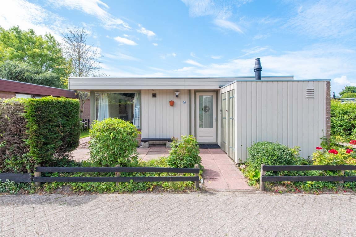 Huis Rekerlanden 54 in Warmenhuizen