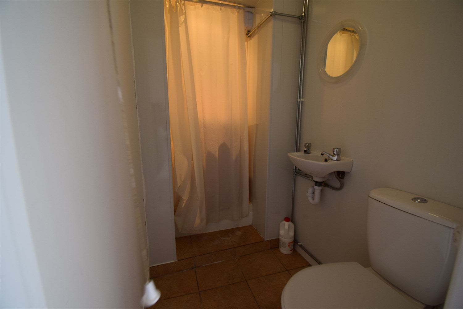 Flat Picton Walk / Canton Court in Cardiff