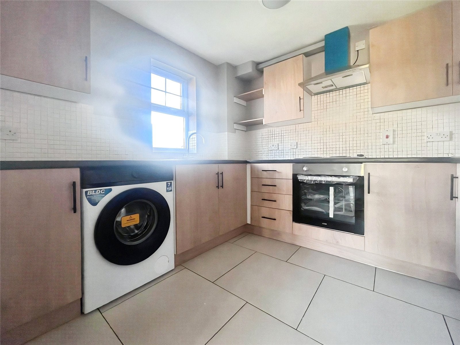 Flat Hollygrove Close in Greater London