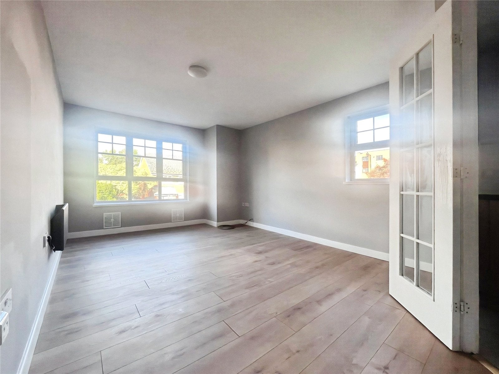 Flat Hollygrove Close in Greater London