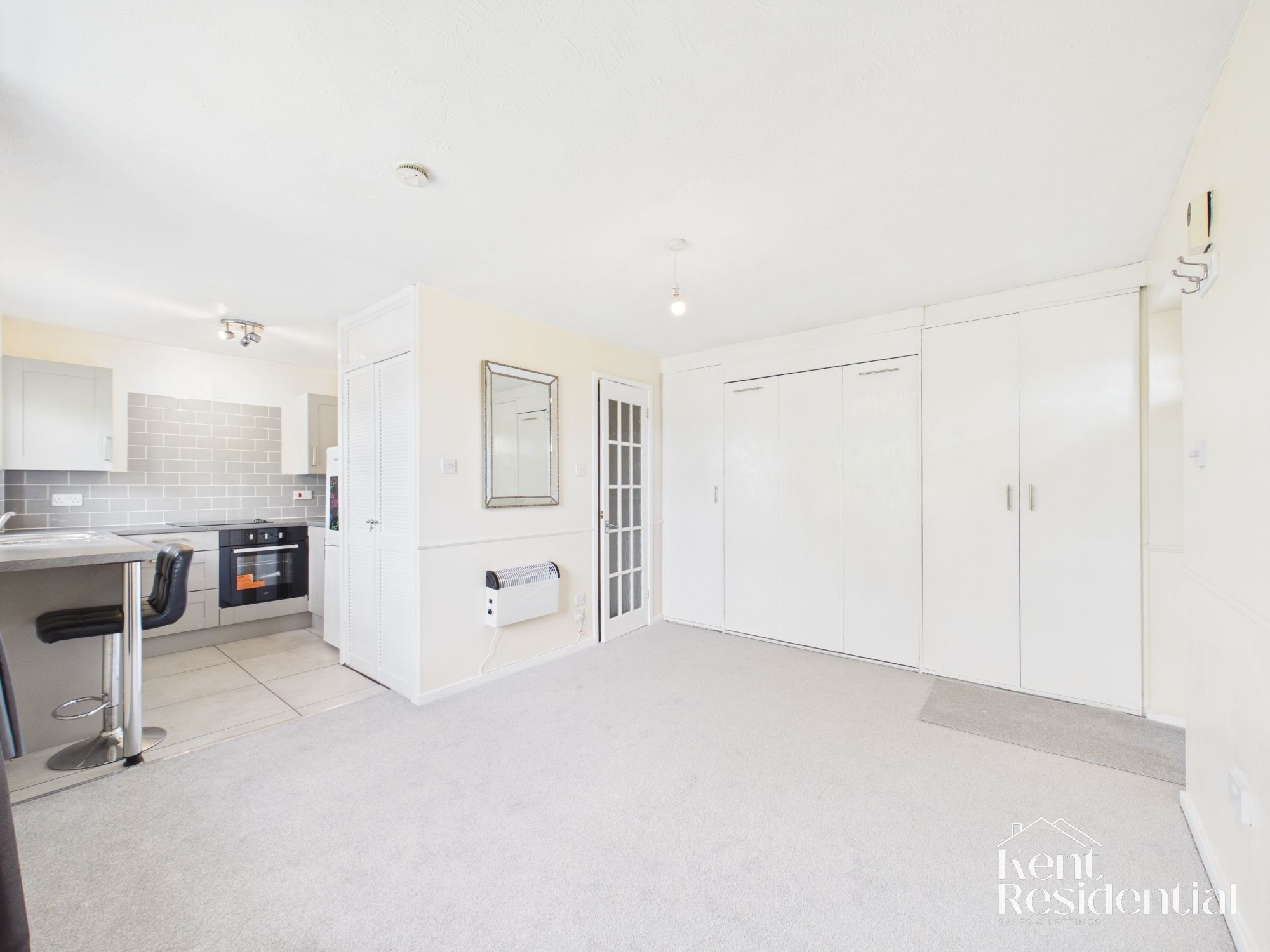 Flat Ravens Dane Close in Maidstone