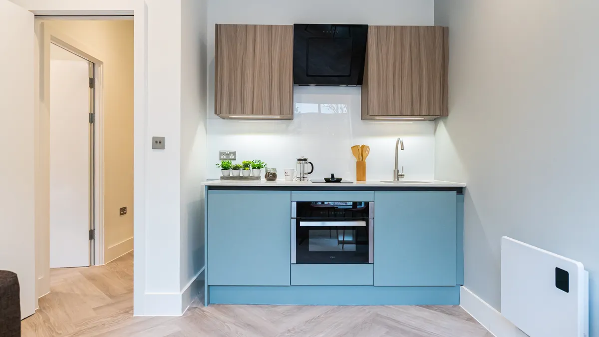 Flat BROOKLANDS ROAD in Sale