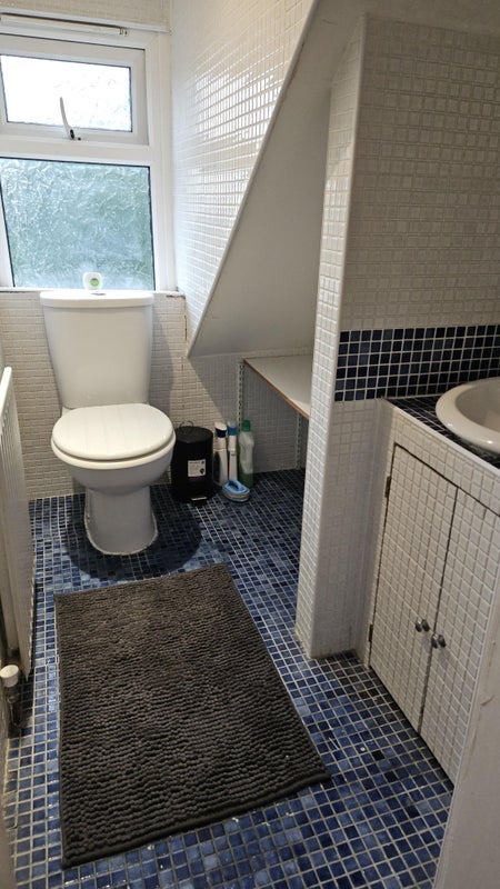 Room Glebe Crescent in Witham