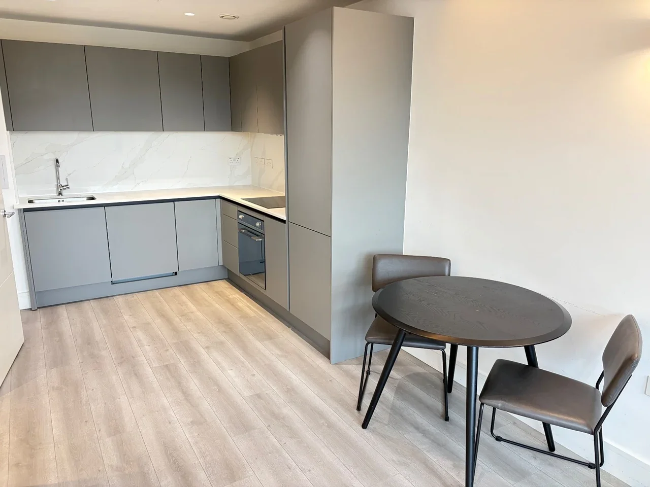 Flat Great West Road in Greater London