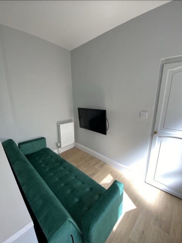 Room Lodge Causeway in Bristol