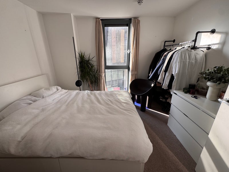 Room Homerton Road in Greater London