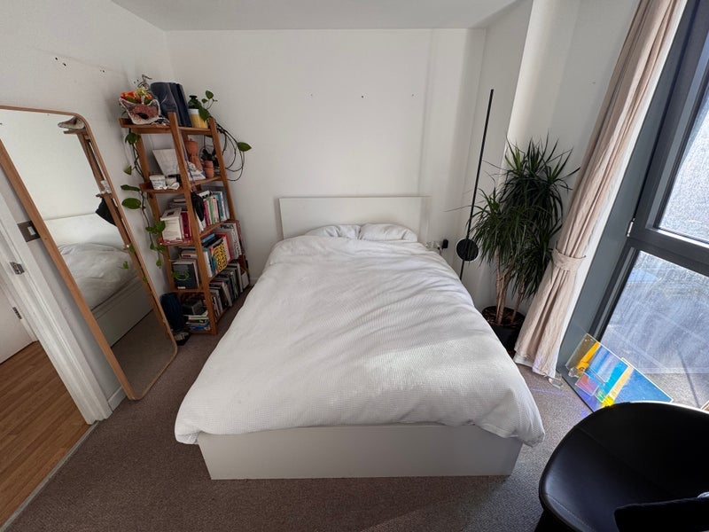 Room Homerton Road in Greater London
