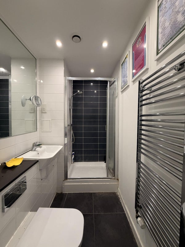 Room Homerton Road in Greater London