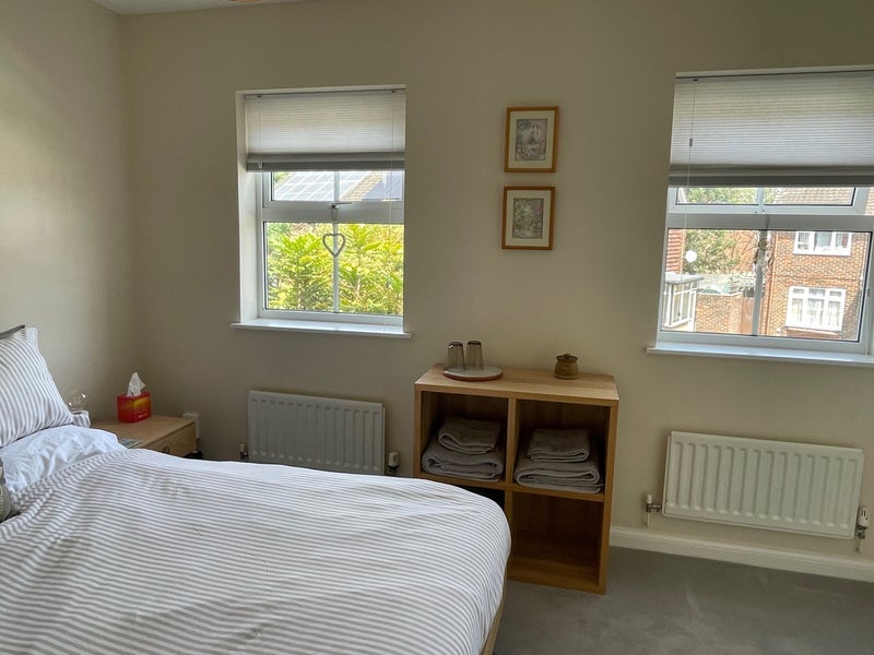 Room Campbell Road in Greater London