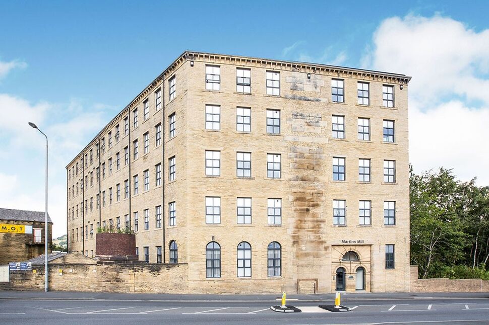 Flat Pellon Lane in Calderdale