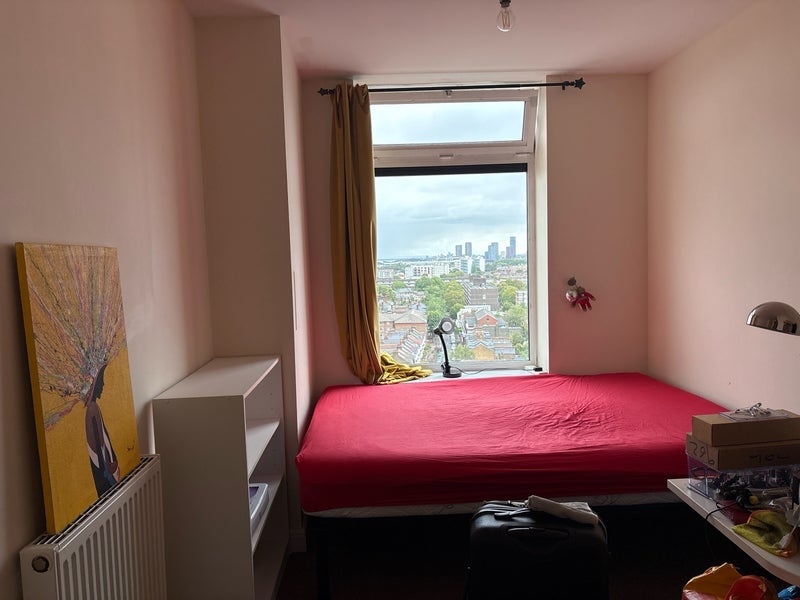 Flat Martello Street in Greater London