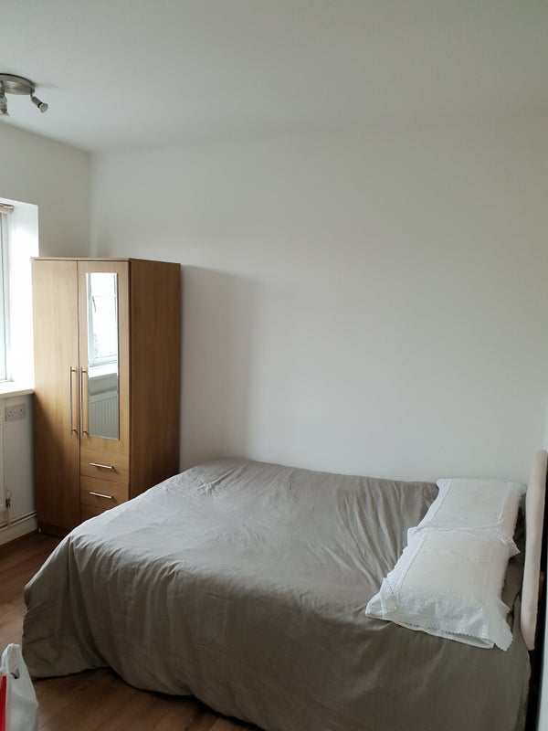 Flat Shoot-up Hill in Greater London