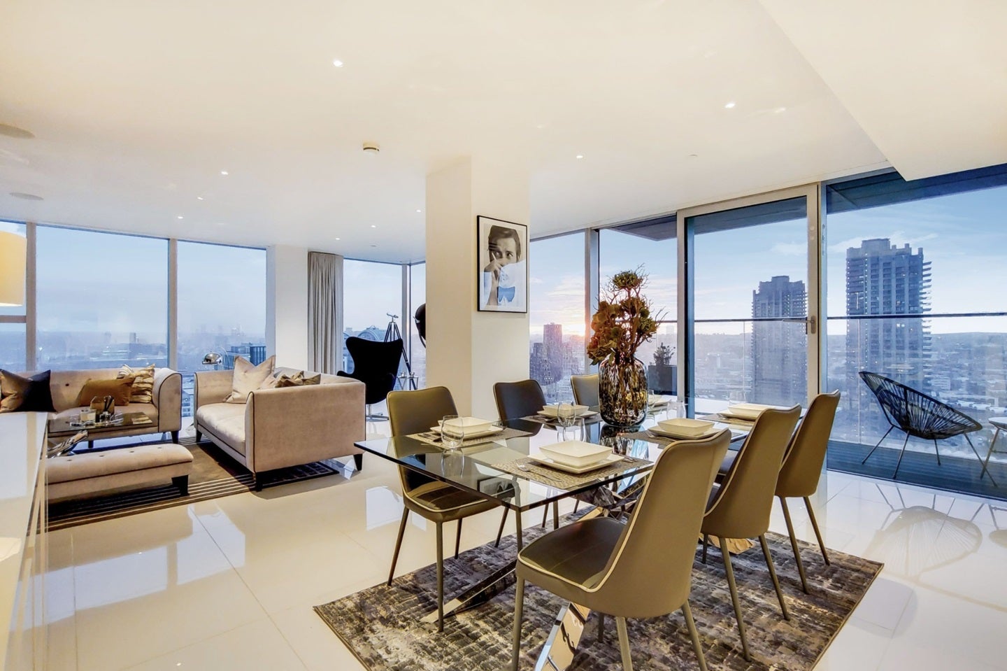 Flat Moor Lane in City of London