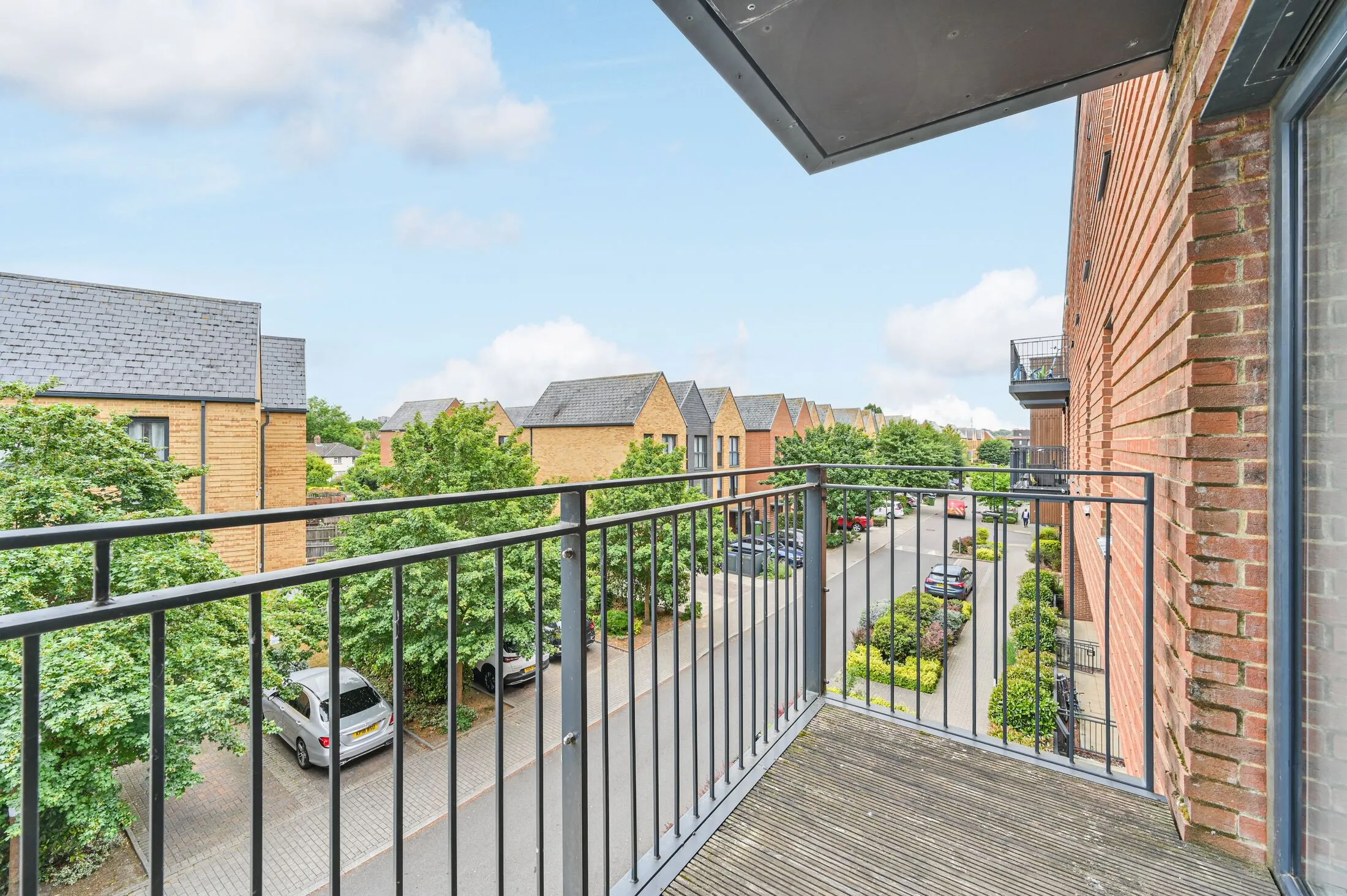 Flat Freeman Walk in Greater London