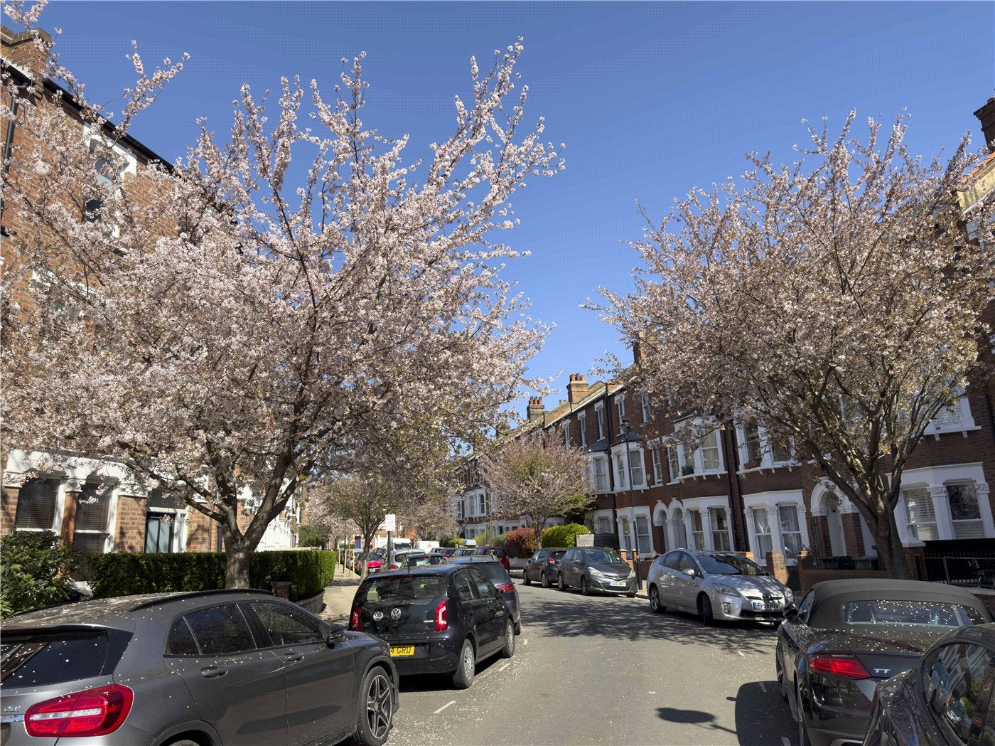 Flat Mackeson Road in Greater London