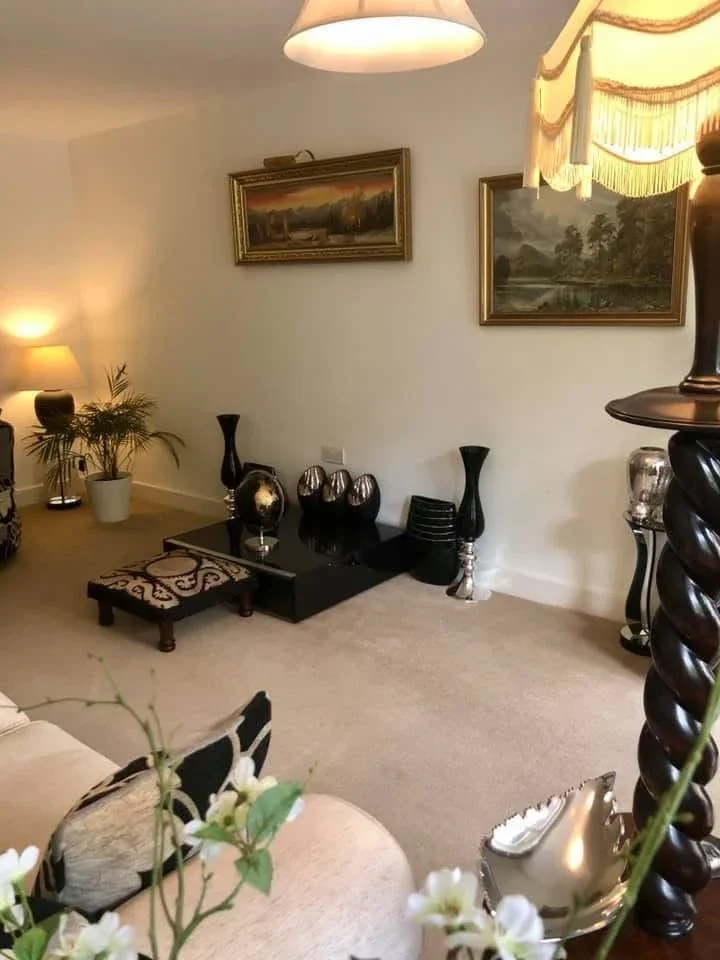 Room Reedham Close in Greater London