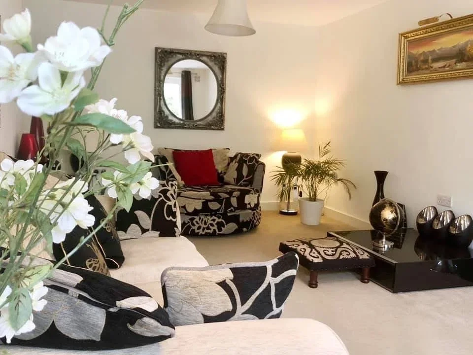 Room Reedham Close in Greater London