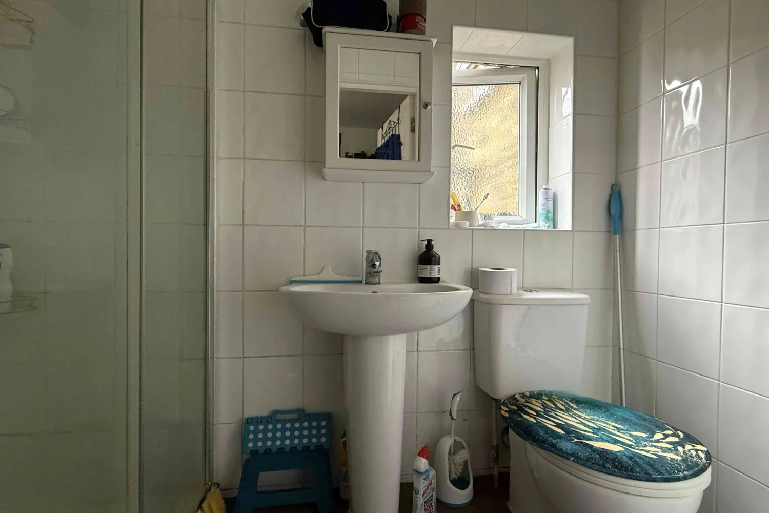 Flat Lower Mortlake Road in Greater London