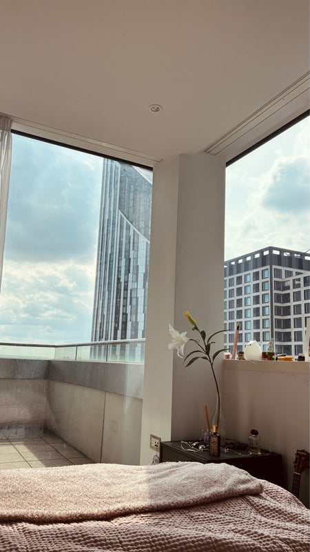 Room Ash Avenue in Greater London