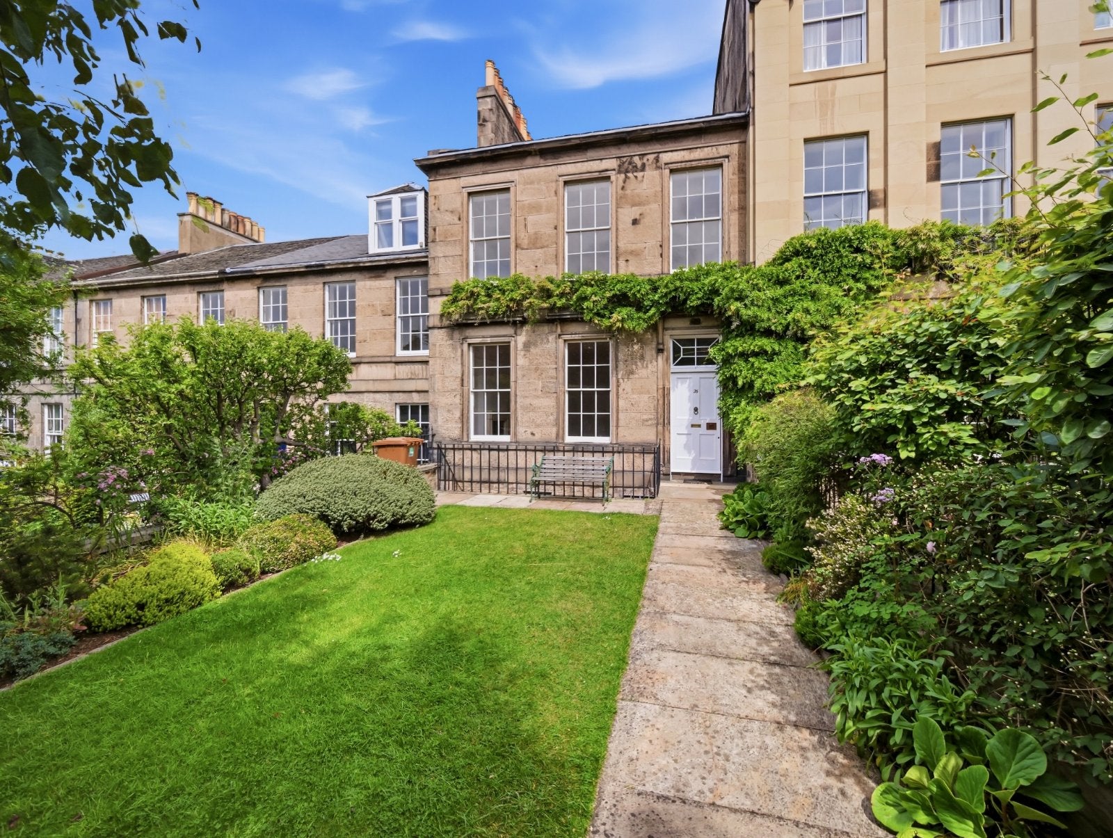 House Ann Street in City of Edinburgh