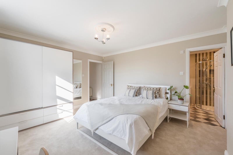 Flat Gopsall Street in Greater London